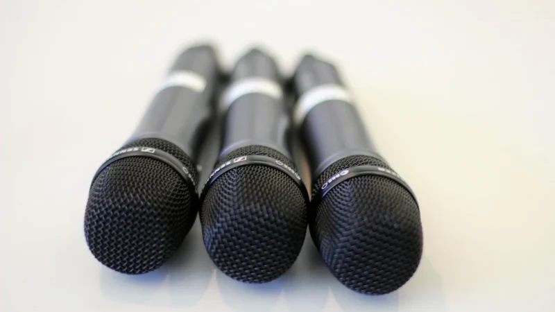 2.4G Wireless Microphone Amplifier Headphone Stage Performance Audio Bluetooth Headset- Black