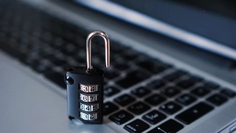 Kaspersky Internet Security 2022 | 10 Devices | 1 Year | Antivirus and Secure VPN Included | PC/Mac/Android | Activation Code by Post