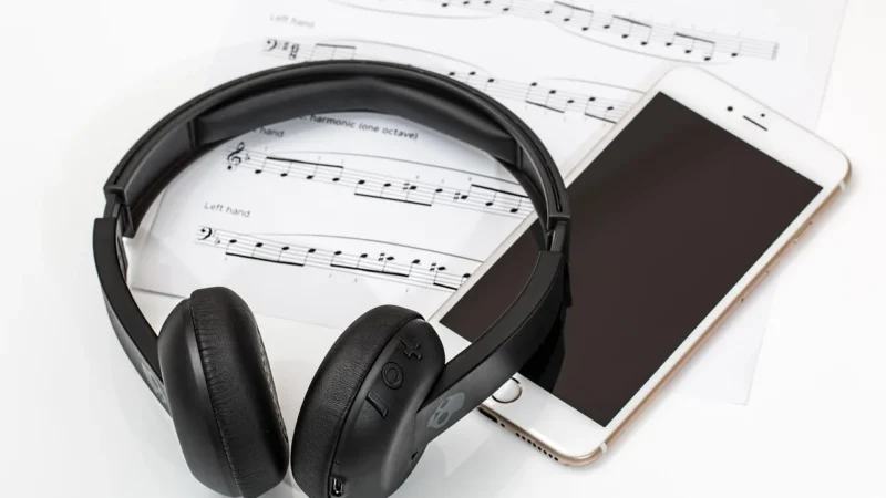 TWS Wireless bluetooth 5.0 Earphone LED Display Stereo Mini Sports Headphone Headset with Mic