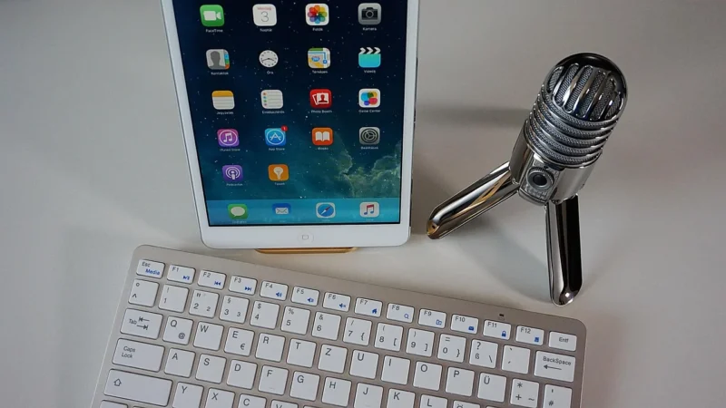 Webcam with Microphone,1080P Webcam Web Camera with Privacy Cover, HD USB Webcam Plug&Play with 95° Wide Angle 2MP Lens,Windows Mac Desktop PC Laptop